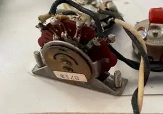 Oak Grigsby MX49161 6MLR selector, side view