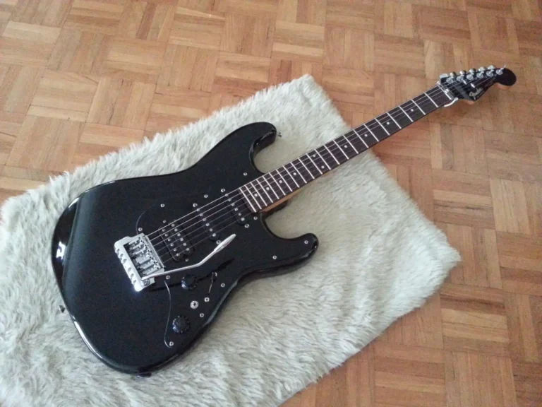 Contemporary Stratocaster 027-4100