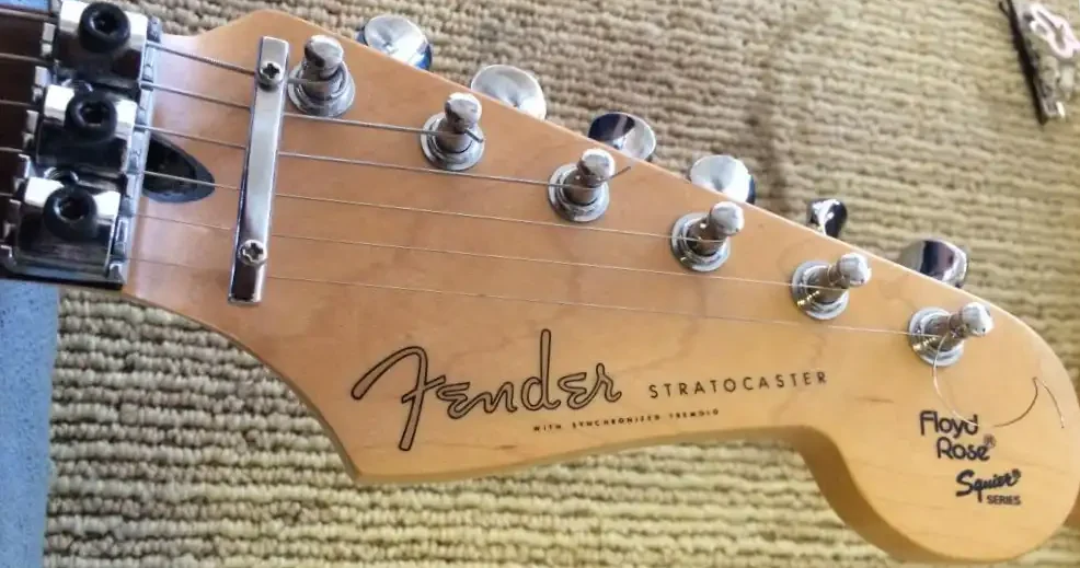 The Floyd Rose Standard Stratocaster featured the ‘Floyd Rose Squier Series’ logo on the headstock