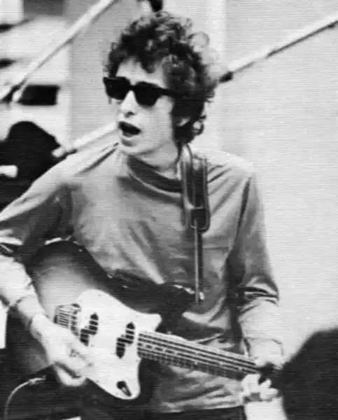 Bob Dylan with his Fender Electric XII during the 1965 Highway 61 Revisited sessions.