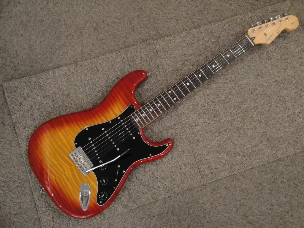 Squier SST-39