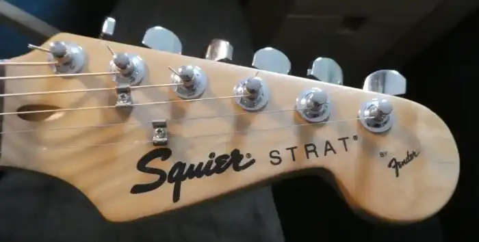 The Tradition Stratocaster featured the Fender logo on the ball of the headstock
