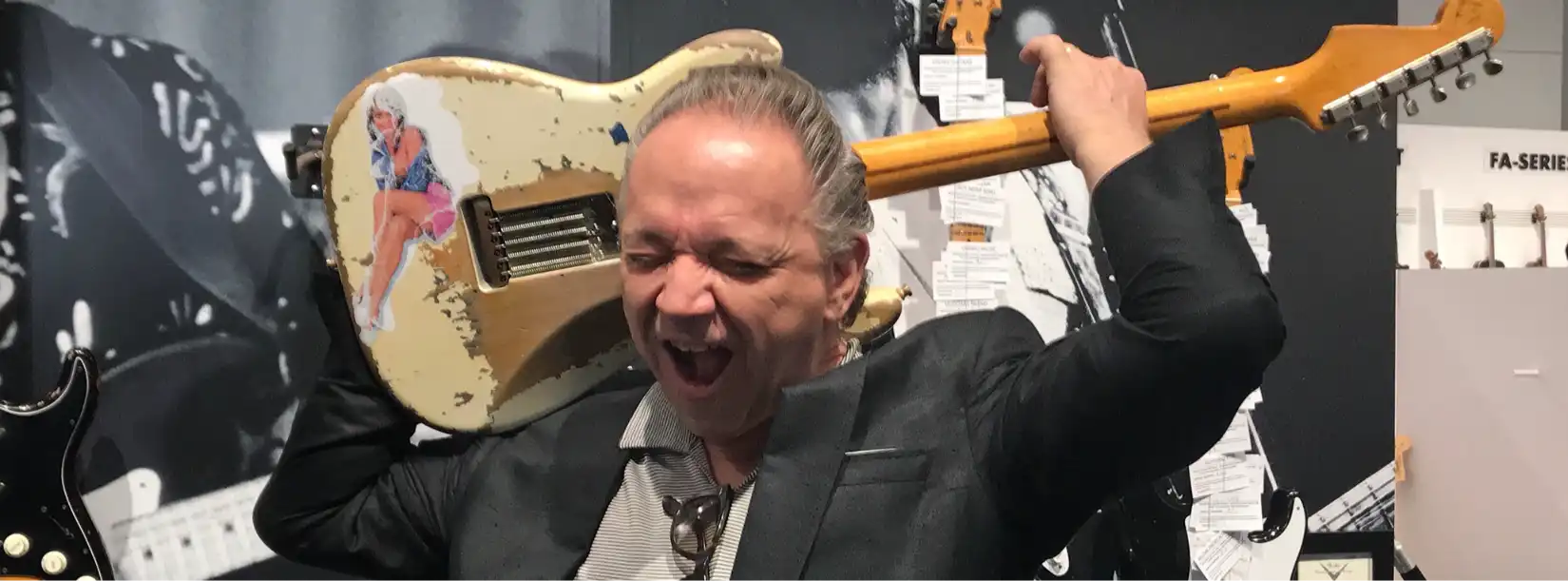 Jimmie Vaughan with his White Strat