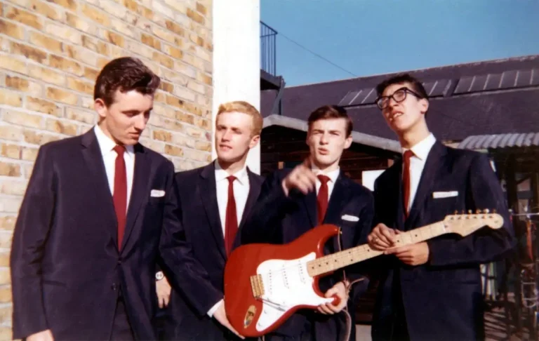 Hank Marvin with his Fender Stratocaster in 1960. Tony Meehan, Jet Harris, Bruce Welch