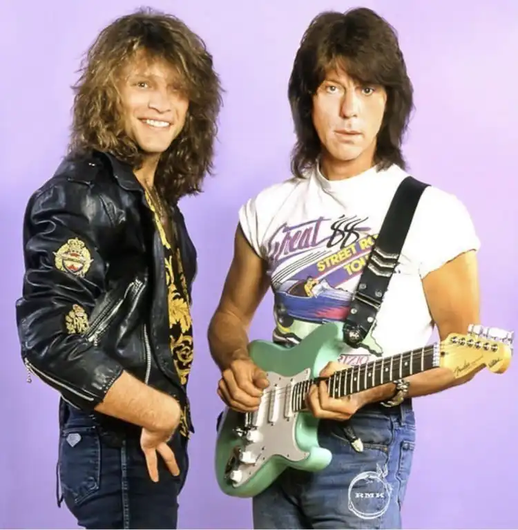 Picture from the photo session for the October 1990 issue of Guitar Magazine, featuring Jeff Beck and Jon Bon Jovi.